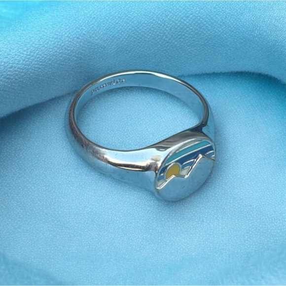 Pura Vida twin peaks signet ring - Picture 2 of 4
